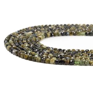 Natural Green Tourmaline Gemstone Grade Aa Micro Faceted Cube 4mm Loose Beads Bulk Lot 1,2,6,12 And 50 (p119) Natural Green Tourmaline Gemstone Grade Aa Micro Faceted Cube 4mm Loose Beads Bulk Lot 1,2,6,12 And 50 (p119)