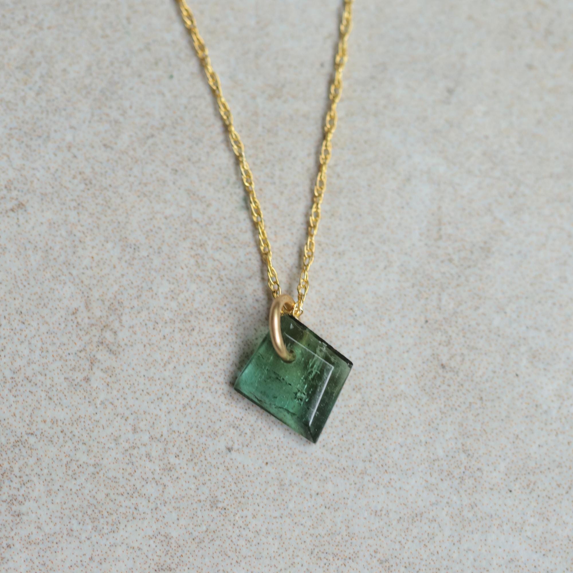 Genuine Green Tourmaline Necklace • Solid Gold Tourmaline Slice Necklace • Dainty Green Gemstone Jewelry Genuine Green Tourmaline Necklace • Solid Gold Tourmaline Slice Necklace • Dainty Green Gemstone Jewelry