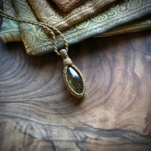 Green Tourmaline macrame necklace, little Tourmaline, clear tourmaline, cabochon, anneroza, wrapped stone, eye shape, marquise shape, green