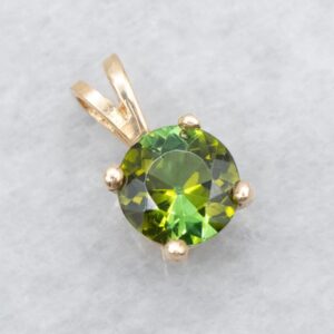 14K Yellow Gold Green Tourmaline Solitaire Pendant 14K Yellow Gold Green Tourmaline Solitaire Pendant