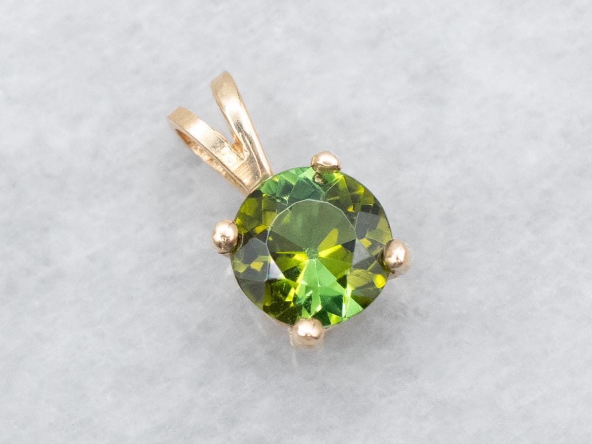 14k Yellow Gold Green Tourmaline Solitaire Pendant