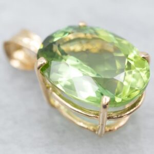 14K Yellow Gold Green Tourmaline Solitaire Pendant, 4.45 Carats 14K Yellow Gold Green Tourmaline Solitaire Pendant, 4.45 Carats