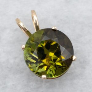 Green Tourmaline 14K Yellow Gold Solitaire Pendant, 4.00 Carats Green Tourmaline 14K Yellow Gold Solitaire Pendant, 4.00 Carats