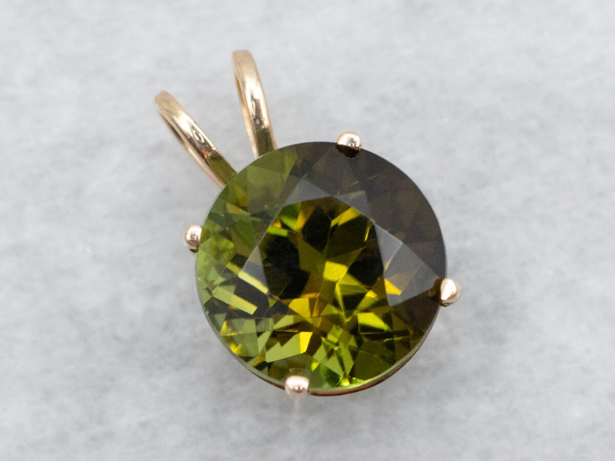 Green Tourmaline 14k Yellow Gold Solitaire Pendant, 4.00 Carats
