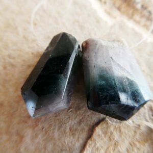 Green Tourmaline 18mm Point Beads-2 Pcs Natural Crystals-pendant Jewelry Making-craft Gemstone Beads Green Tourmaline 18mm Point Beads-2 Pcs Natural Crystals-pendant Jewelry Making-craft Gemstone Beads