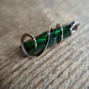 Faceted green tourmaline in 14k gold pendant Faceted green tourmaline in 14k gold pendant