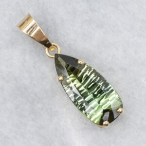 Pear Cut Green Tourmaline 14K Yellow Gold Pendant Pear Cut Green Tourmaline 14K Yellow Gold Pendant