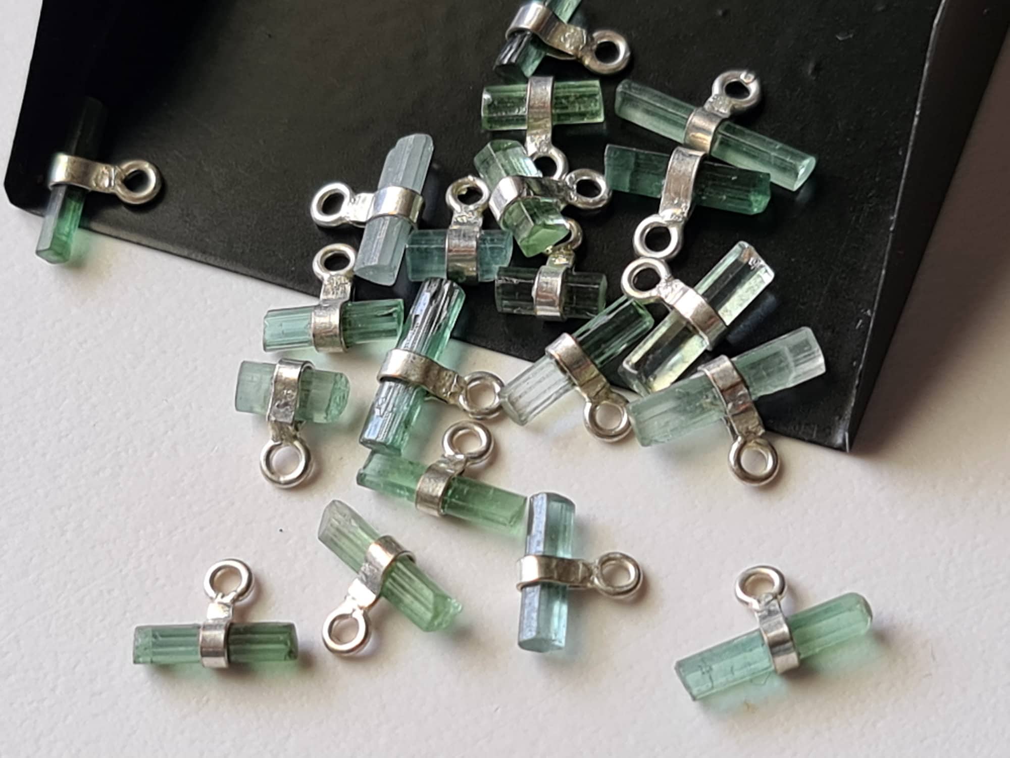 7-12mm Blue Green Tourmaline Sticks Single Loop Connectors 5 Pcs Natural Tourmaline 925 Silver Connectors Finding Silver Charm - Pksg185