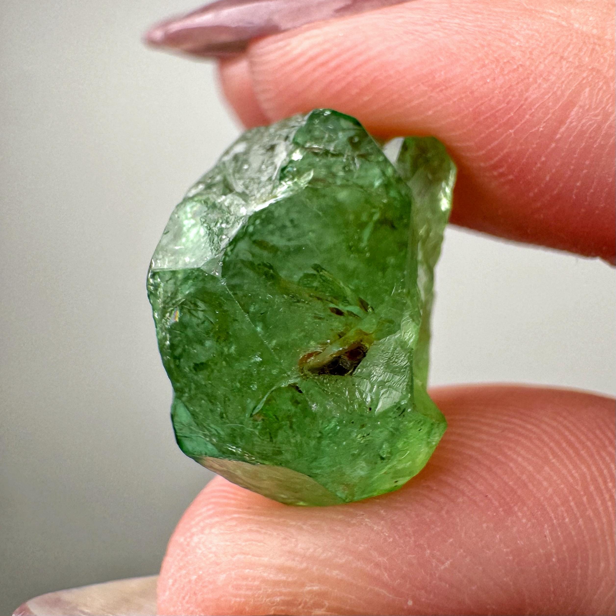 Chromium Green Tourmaline , 3g , - #8 (raw Crystal Specimen, Heart Chakra, Healing Stone, Love)