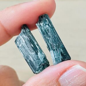 Raw Green Tourmaline Crystal Lot: 4.29G Natural Gemstone Fan Bunches Raw Green Tourmaline Crystal Lot: 4.29G Natural Gemstone Fan Bunches