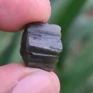 Raw Green Tourmaline Gemstone: 8.5 Carat, (12x10mm) Raw Green Tourmaline Gemstone: 8.5 Carat, (12x10mm)