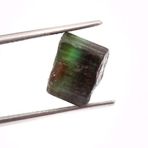 Raw Green Tourmaline Gemstone: 9.5 Carat, 12x10mm Raw Green Tourmaline Gemstone: 9.5 Carat, 12x10mm