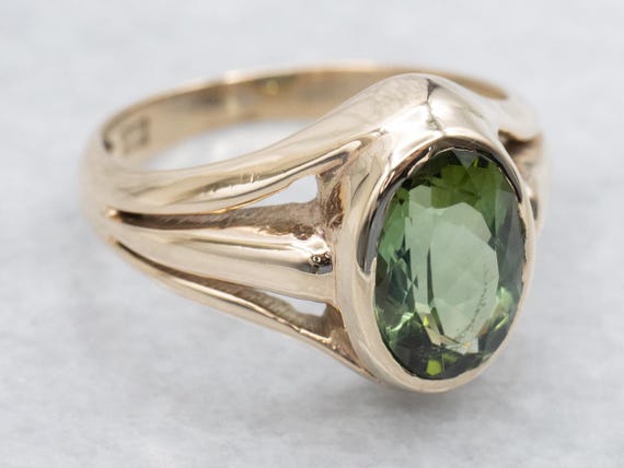10k Yellow Gold Green Tourmaline Solitaire Ring