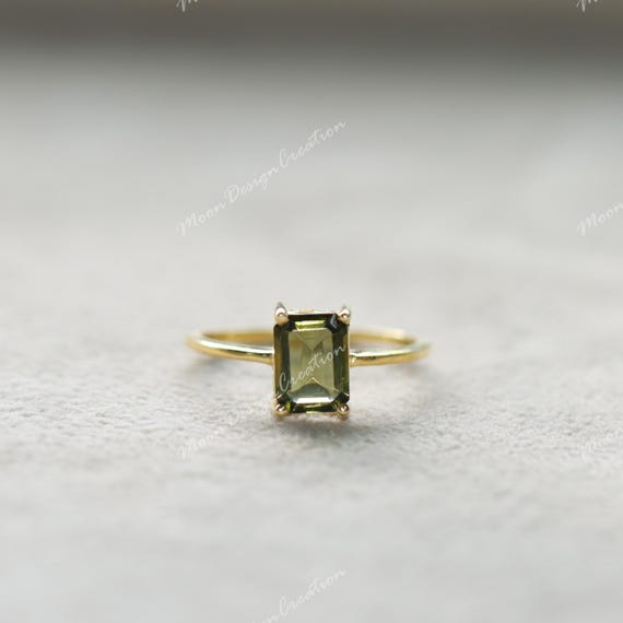 Green Tourmaline Engagement Ring: 925 Sterling Silver Green Tourmaline Engagement Ring: 925 Sterling Silver