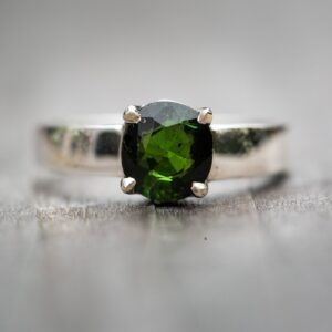Green Tourmaline Sterling Silver Ring - Size 8 Green Tourmaline Sterling Silver Ring - Size 8