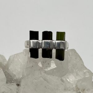 Green Tourmaline Stick Ring, Size 8 Green Tourmaline Stick Ring, Size 8