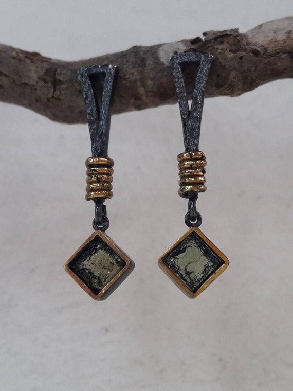 Handmade Moldavite Earrings / Meteorite Stone / Czech Moldavites /