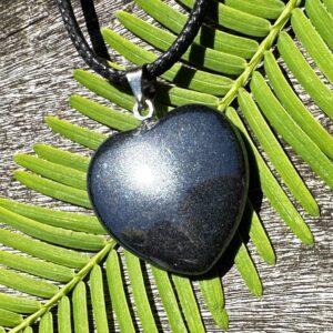 Hematite Carved Heart Healing Stone Necklace with Positive Healing Energy! Hematite Carved Heart Healing Stone Necklace with Positive Healing Energy!