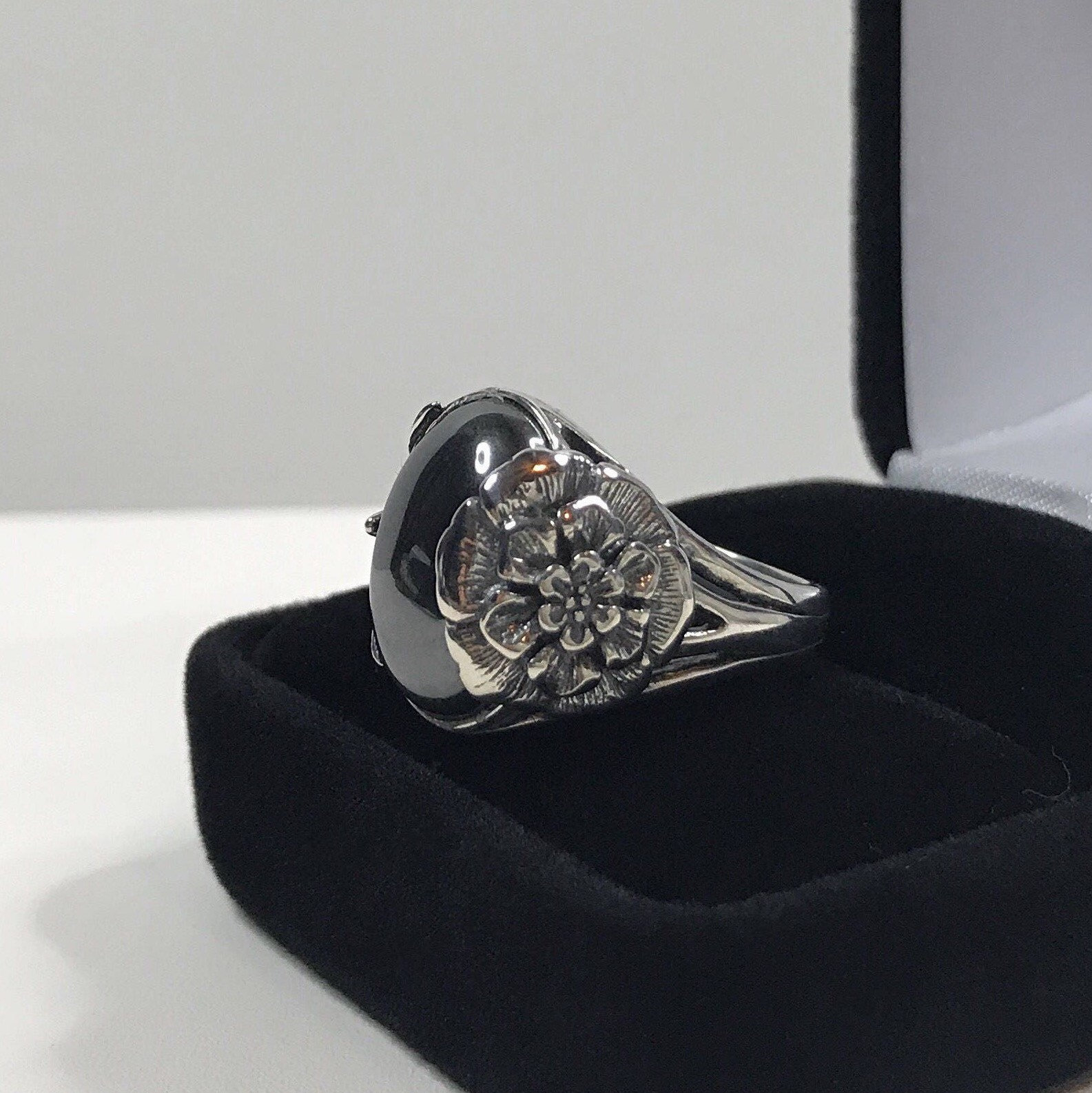 Hematite Sterling Silver Ring, Size 7, Floral Design Hematite Sterling Silver Ring, Size 7, Floral Design