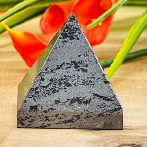 Hematite Pyramid, Crystal Pointer, Healing Crystal, Protection