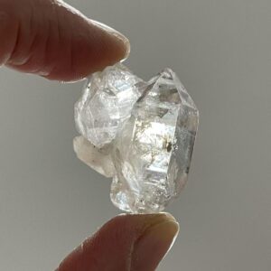 Light Smoky Rainbow Herkimer Diamond Quartz Cluster Double Terminated Penetrator Quartz Crystal Healing Crystal Gift Specimen Cd-h17 Light Smoky Rainbow Herkimer Diamond Quartz Cluster Double Terminated Penetrator Quartz Crystal Healing Crystal Gift Specimen Cd-h17