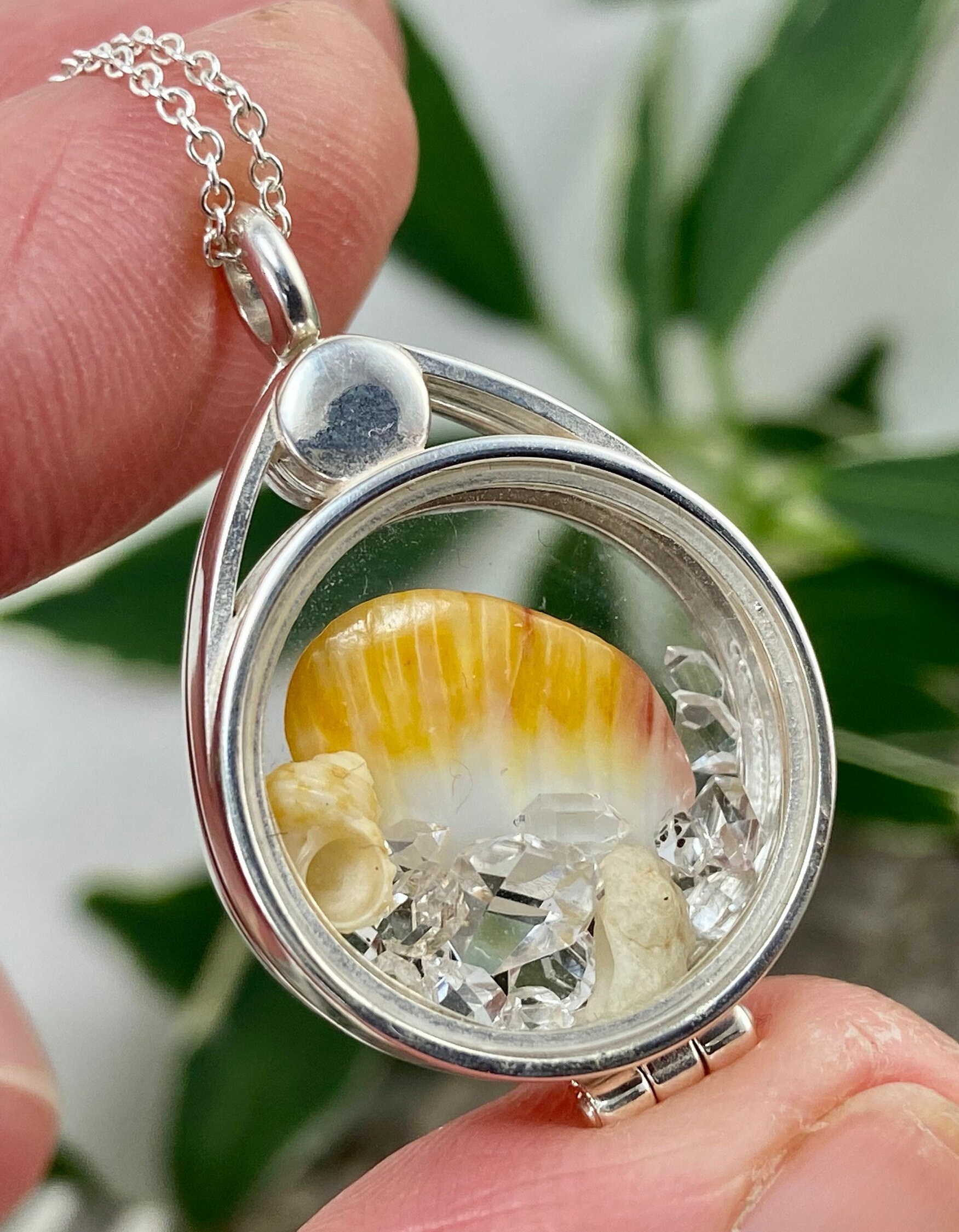 Sunrise Shell Floating Locket: Kauai Shells & Raw Ny Herkimer Diamond Quartz Crystals