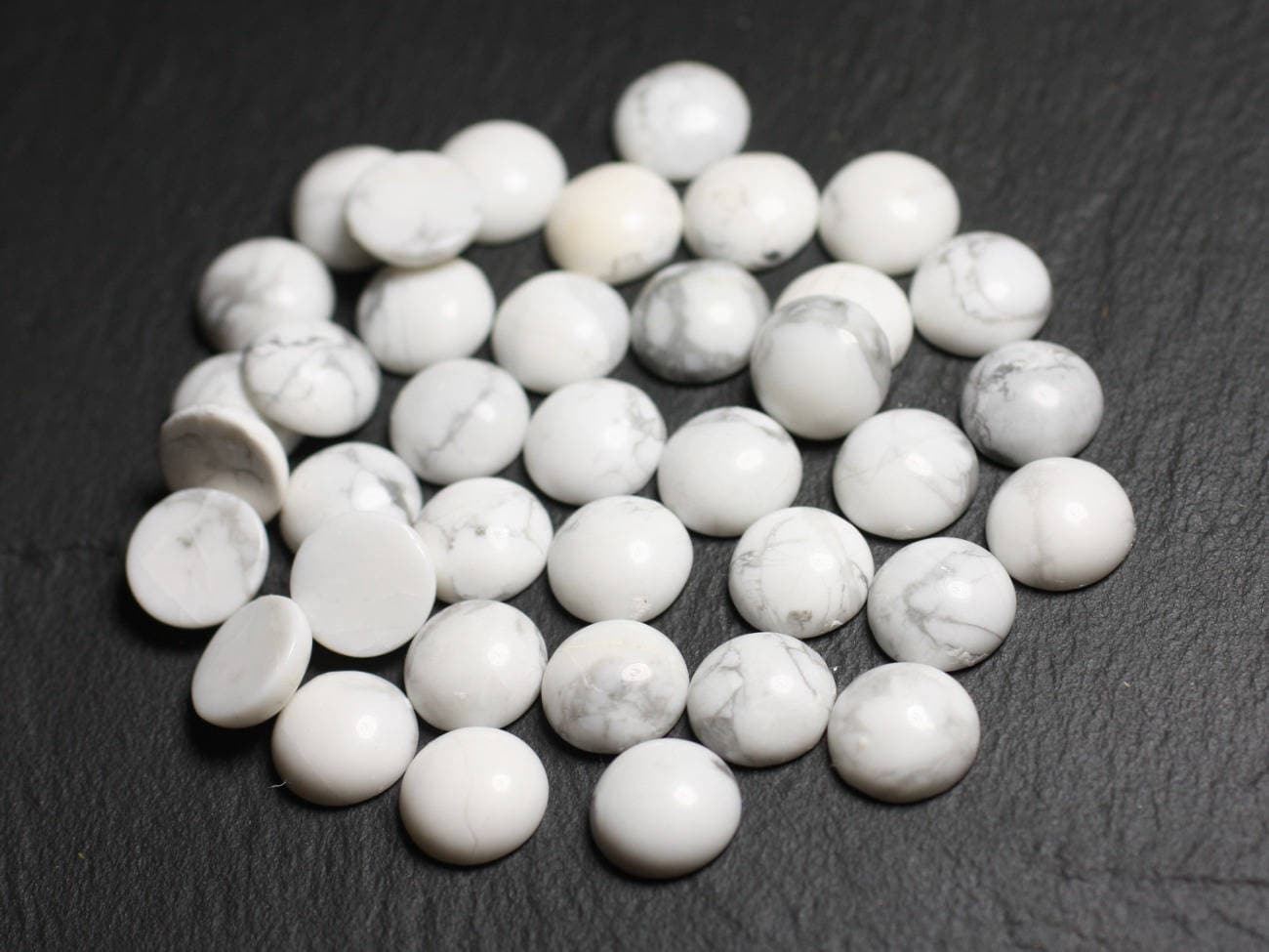 1pc - Cabochon Pierre Howlite Rond 8mm Blanc Gris - 7427039743334 1pc - Cabochon Pierre Howlite Rond 8mm Blanc Gris - 7427039743334