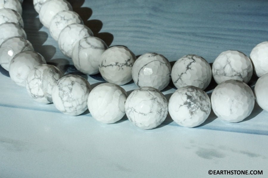 White Howlite 18mm/ 16mm Faceted Round Beads 15.5" Strand