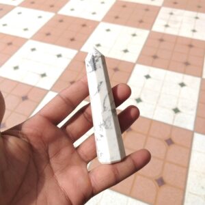 Natural Howlite Gemstone Point, Handmade Polished 94 Gram - 4''