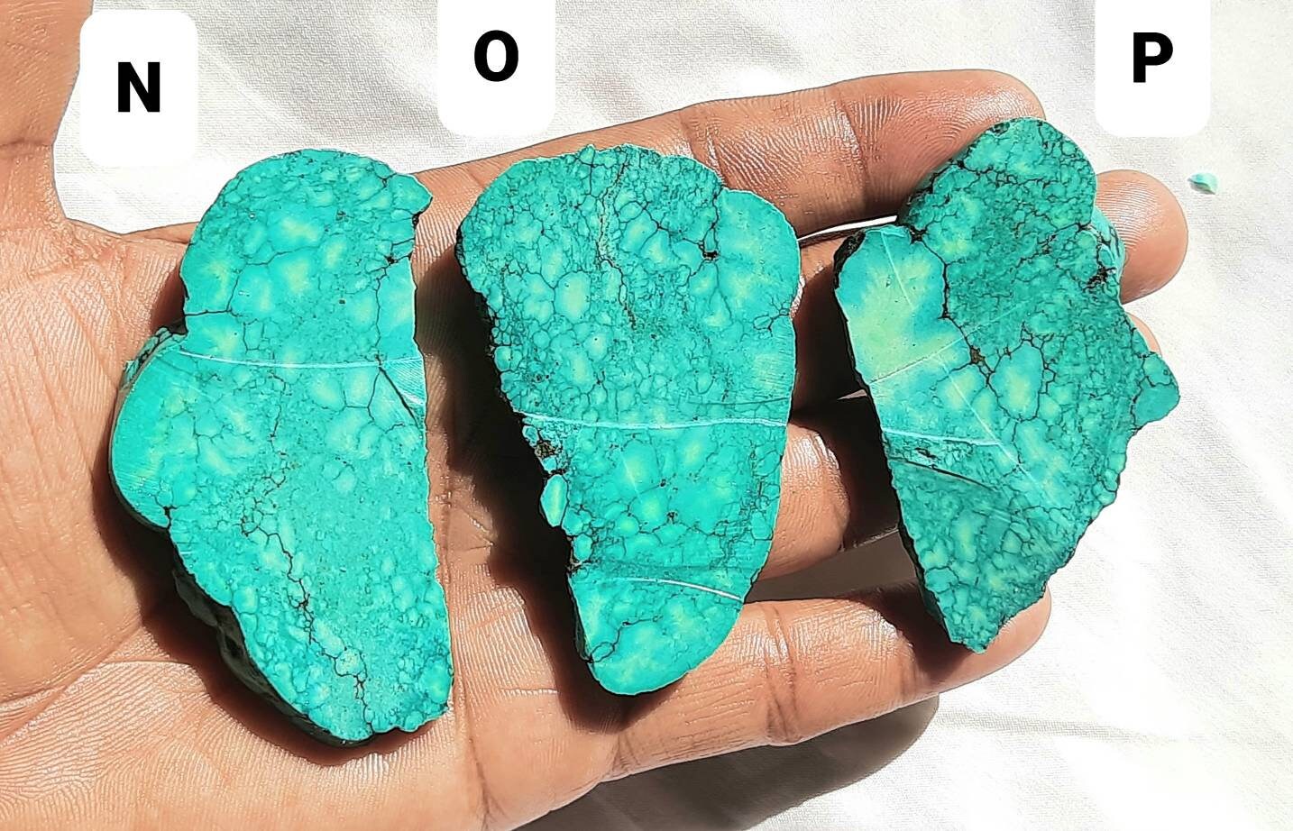 Natural Green Color Dyed Howlite Rough Gemstone,howlite Raw Material,howlite Slices,howlite Specimen,green Howlite,howlite Healing Crystal. Natural Green Color Dyed Howlite Rough Gemstone,howlite Raw Material,howlite Slices,howlite Specimen,green Howlite,howlite Healing Crystal.