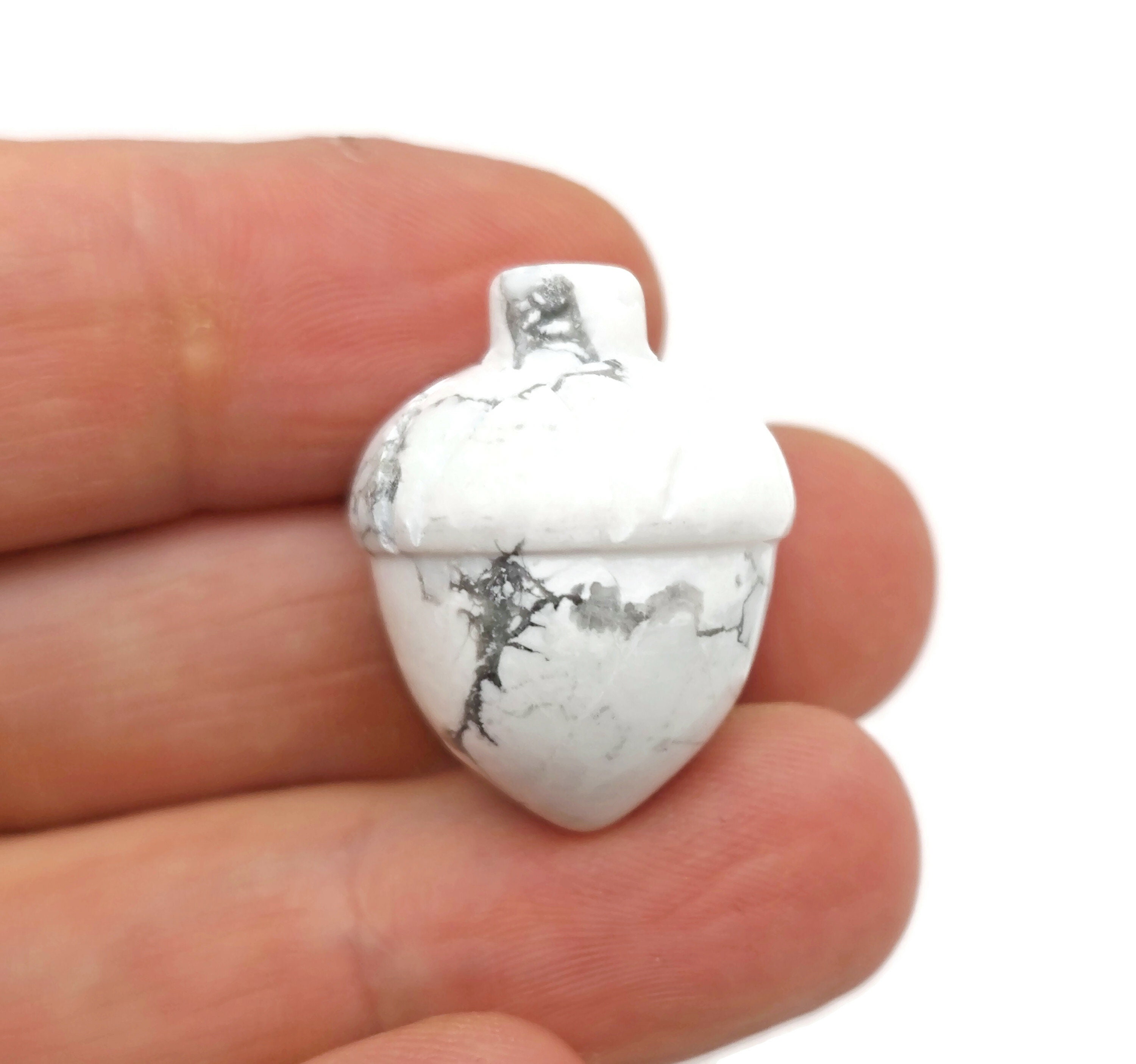 Howlite Crystal Acorn Carved - Reiki Healing - Home Crystal Decoration - Crystal Ornament - Crystal Healing - 26mm - Ac1017 Howlite Crystal Acorn Carved - Reiki Healing - Home Crystal Decoration - Crystal Ornament - Crystal Healing - 26mm - Ac1017