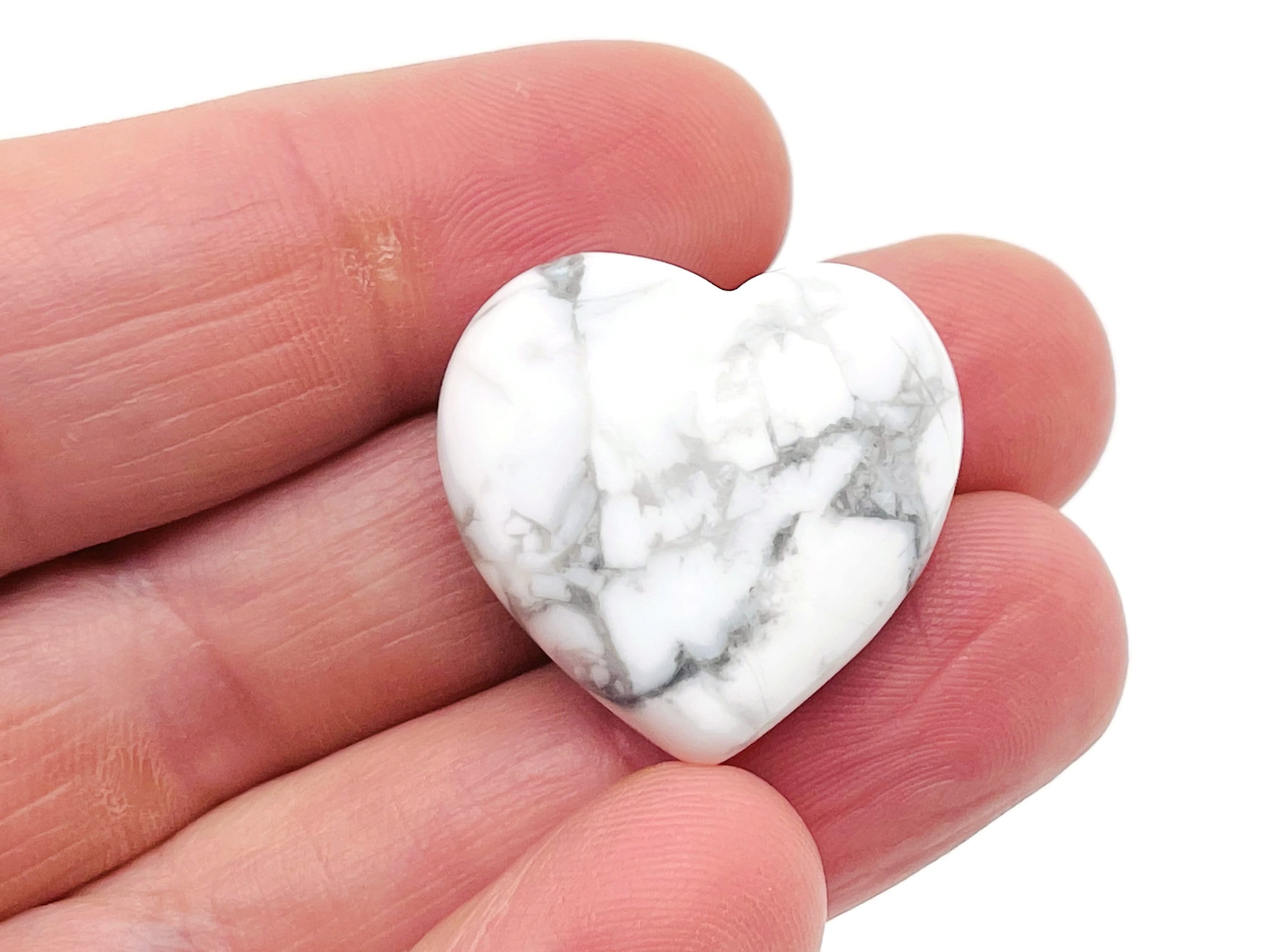 Howlite Heart Gemstone – Howlite Crystal – Natural Howlite Heart - Healing Crystals - 2.5cm - He1141