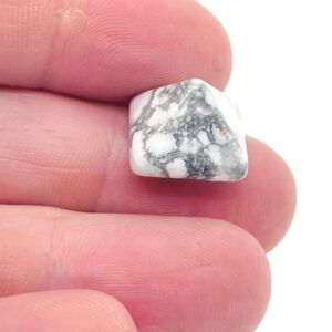Howlite Pyramid Crystal – Crystal Pyramid – Healing Crystal – Crystal Gemstone - PY1012