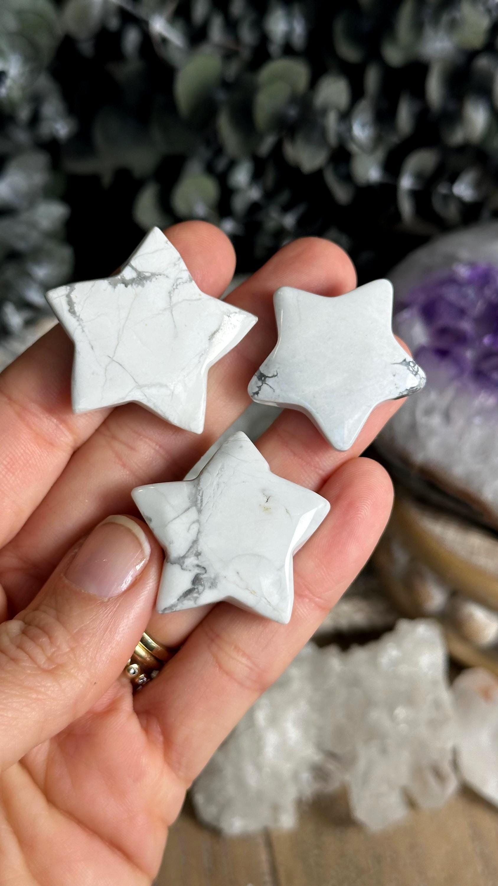 White Howlite Crystal Star, Gemstone Carving (1")
