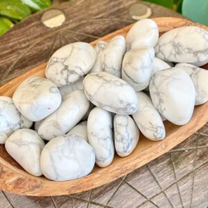 Howlite Magnesite Tumbled Stone , White Gemstone Crystal