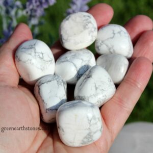 Howlite Tumbled Stone, One, Feng Shui, Crystal Grids, Energy, Minerals, Chakra Stones, White Howlite, Healing Crystals