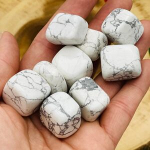 White Howlite Tumbled Stones, Polished Howlite Pocket Gemstones