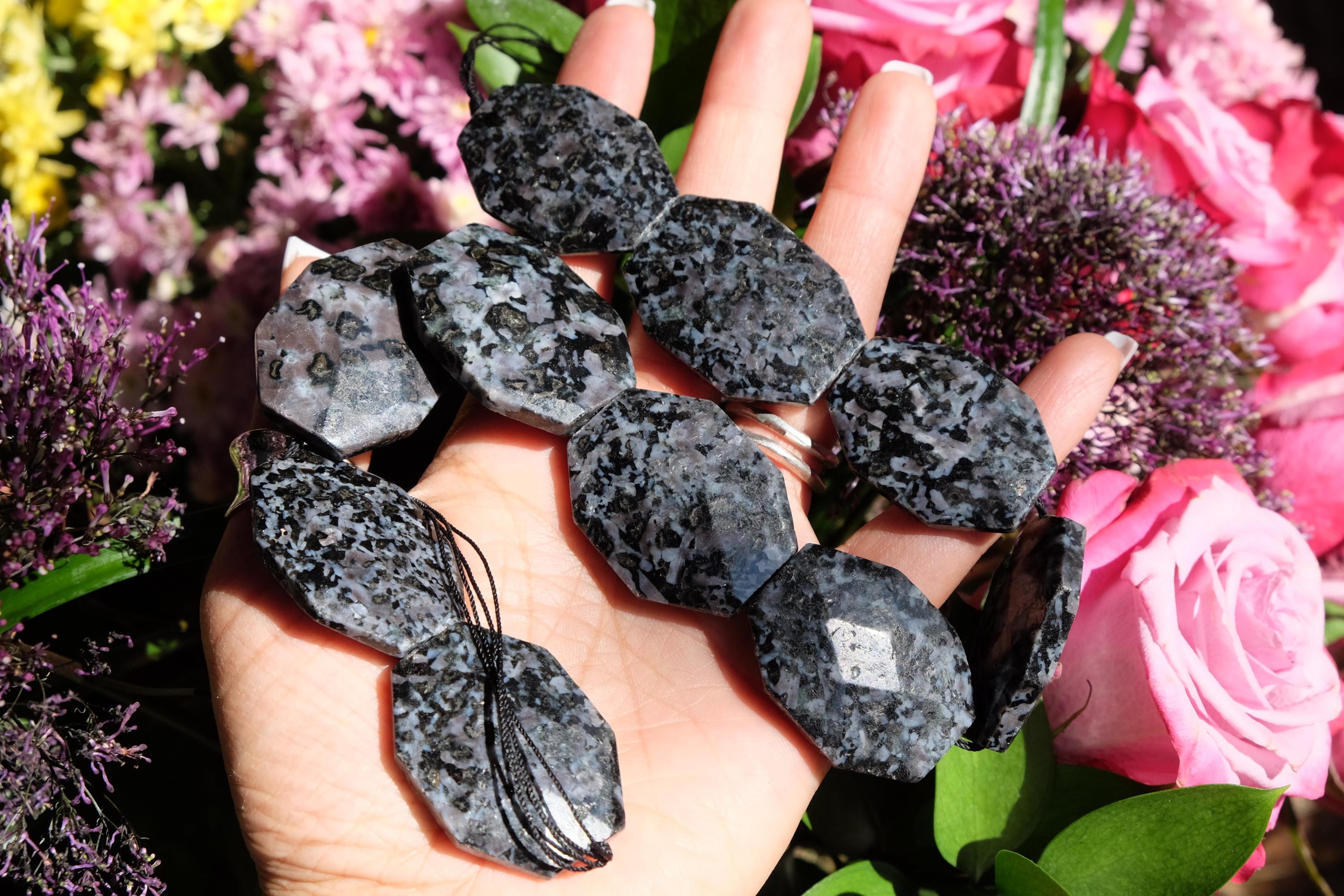 Mystic Merlinite Indio Gabbro Faceted Oval 15.5'' Full Strand Beads 40mm X 30mm