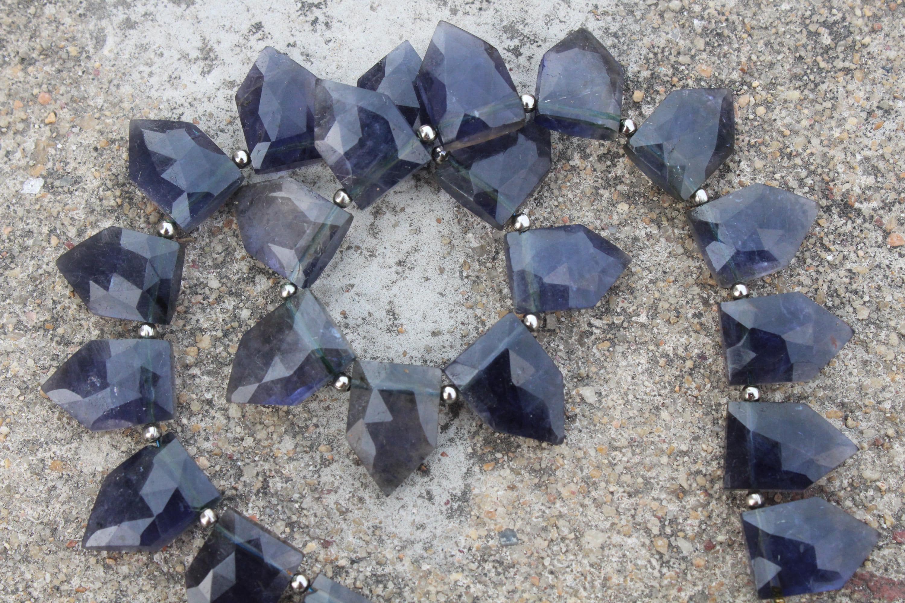 Iolite Gemstone Faceted Briolette Beads | 10-piece Pentagon-shaped | Size—11x16 Mm | Jewelry Setting (c237)