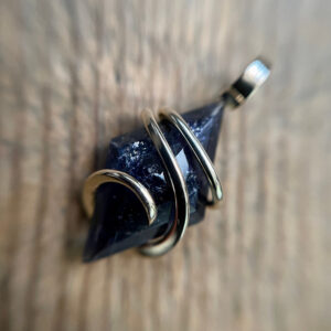 Iolite in 14k gold pendant Iolite in 14k gold pendant
