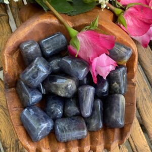 Iolite Tumble, Iolite, Qty. 1 Large Tumble