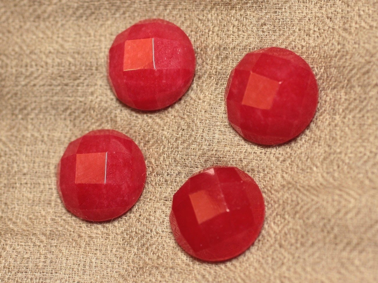 1pc - Cabochon De Pierre - Jade Rond Facetté 20mm Rouge Cerise - 4558550027641