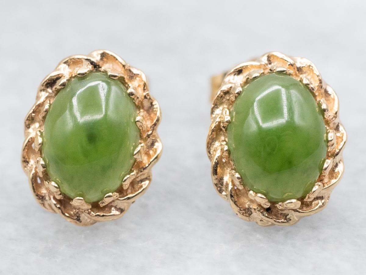 Vintage 14k Yellow Gold Nephrite Jade Oval Stud Earrings