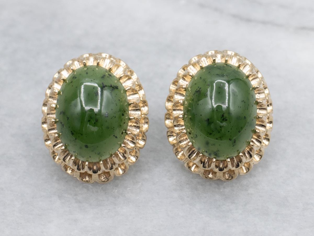 Vintage Nephrite Jade And Scalloped Gold Stud Earrings
