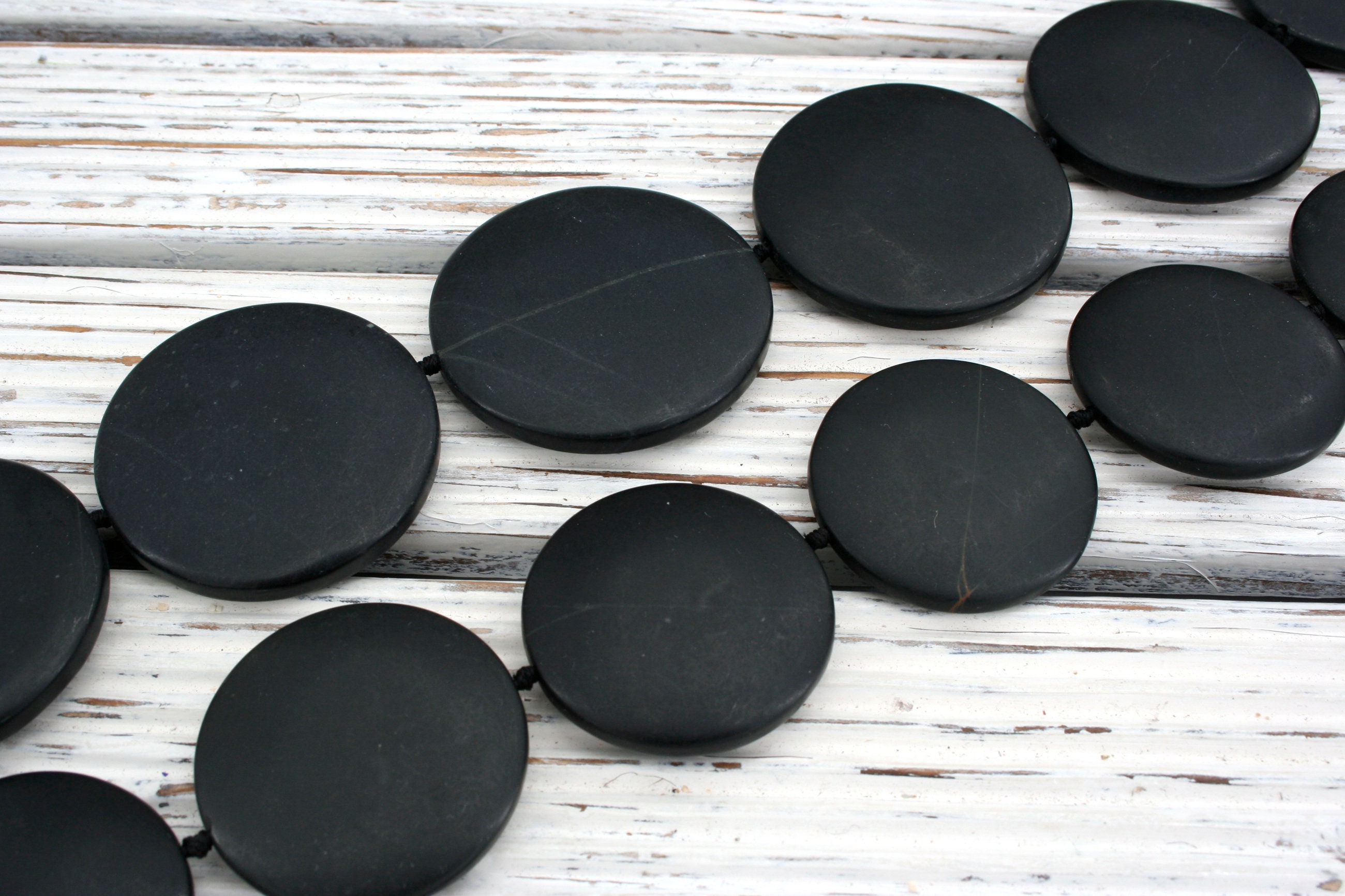 Matte Black Jade Round Dics Beads 31-47mm (etb01497) Unique Jewelry/vintage Jewelry/gemstone Necklace Matte Black Jade Round Dics Beads 31-47mm (etb01497) Unique Jewelry/vintage Jewelry/gemstone Necklace