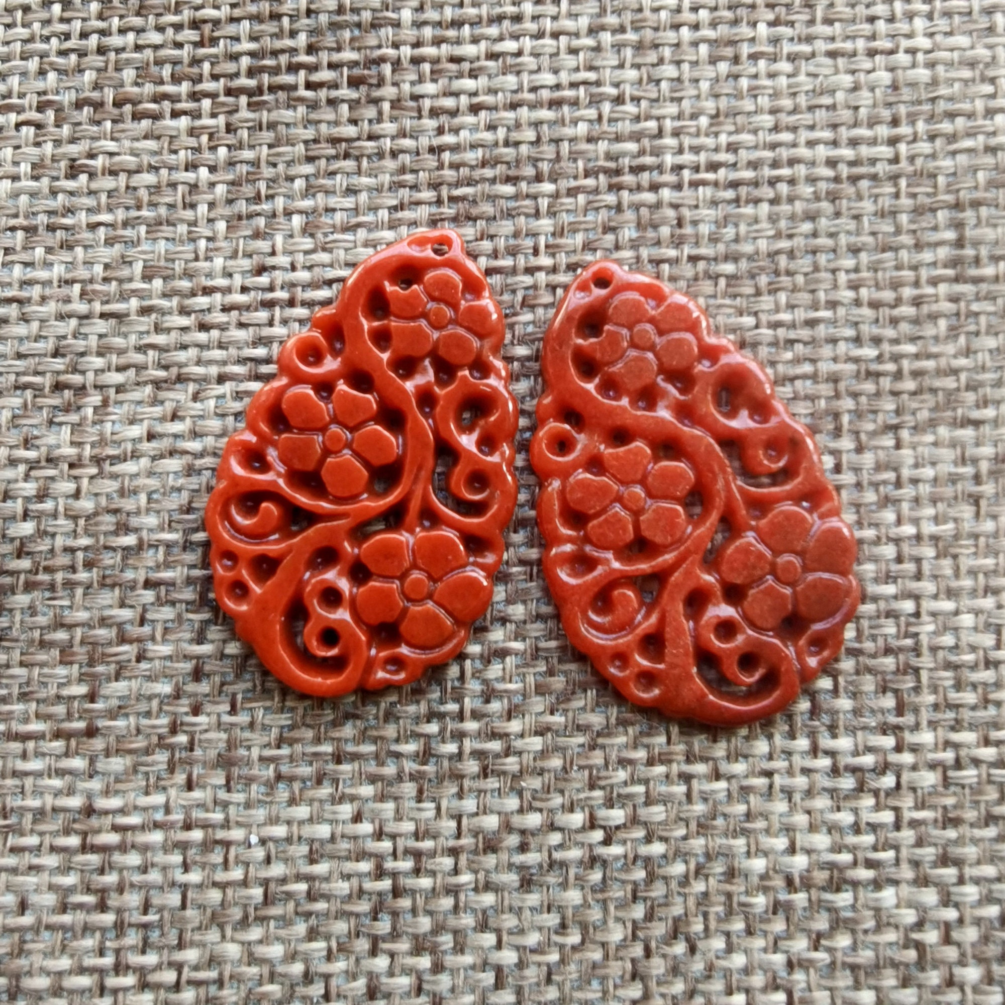 Carved Jade Flower Pendant: Archaistic Style Amulet (2 Pcs)