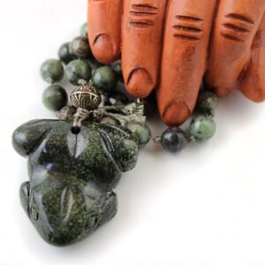 Carved Frog Pocket Mala 27 Beads, Stress Relief Fidget, Frog Pendant, Small Prayer Beads, Worry Stone, Komboloi, Pocket Stone, Jade Mala Carved Frog Pocket Mala 27 Beads, Stress Relief Fidget, Frog Pendant, Small Prayer Beads, Worry Stone, Komboloi, Pocket Stone, Jade Mala