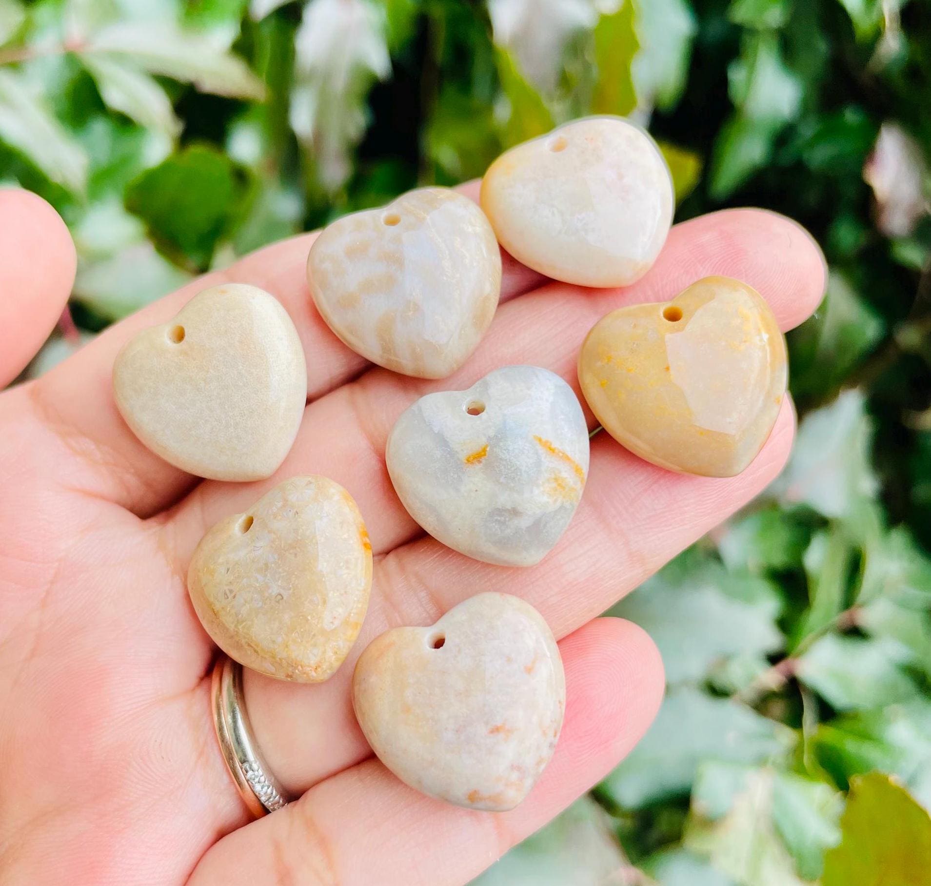 Light Coral Jade Crystal Heart Pendant: Speckled Gemstone Drilled Bead (18-20mm) Light Coral Jade Crystal Heart Pendant: Speckled Gemstone Drilled Bead (18-20mm)