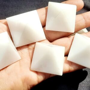 White Jade Pyramid,jade Pyramid,love ,valentines Pyramid,vastu,money,health,welth,decor,meditation,healing,crystal Point Pyramid,white Jade White Jade Pyramid,jade Pyramid,love ,valentines Pyramid,vastu,money,health,welth,decor,meditation,healing,crystal Point Pyramid,white Jade