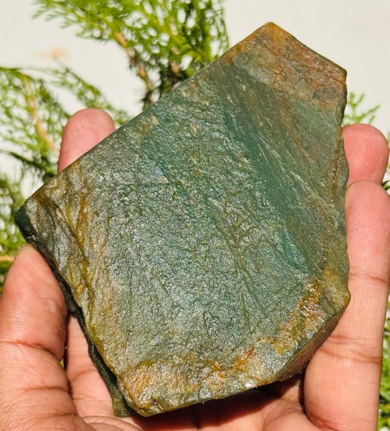 Natural Jade Raw , Beutiful Rough Jade  Natural Jade Specimen Healings Crystal Chunn Rough 450caret